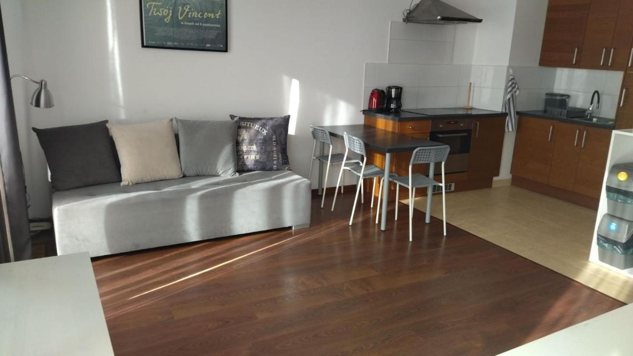 Apartment Platan 17 *